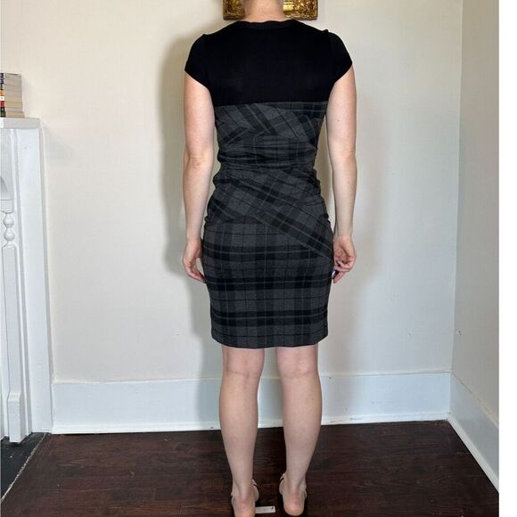 Y2K BCBGMaxazria Plaid School Girl Dress Size 4 - Picture 4 of 5